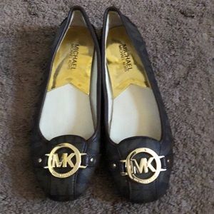 Michael kors flats never worn size 7